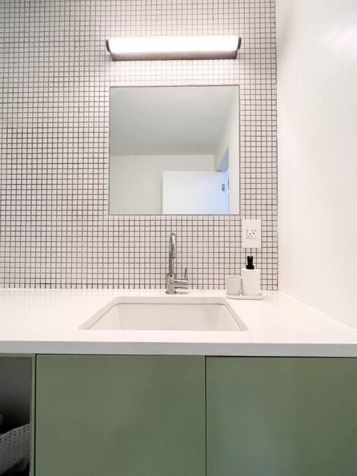 New Cozy Modern Minimalist Stay In Brooklyn At Rem-Casa New York Exterior foto